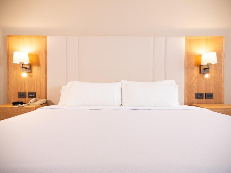 Crowne Plaza Monterrey image