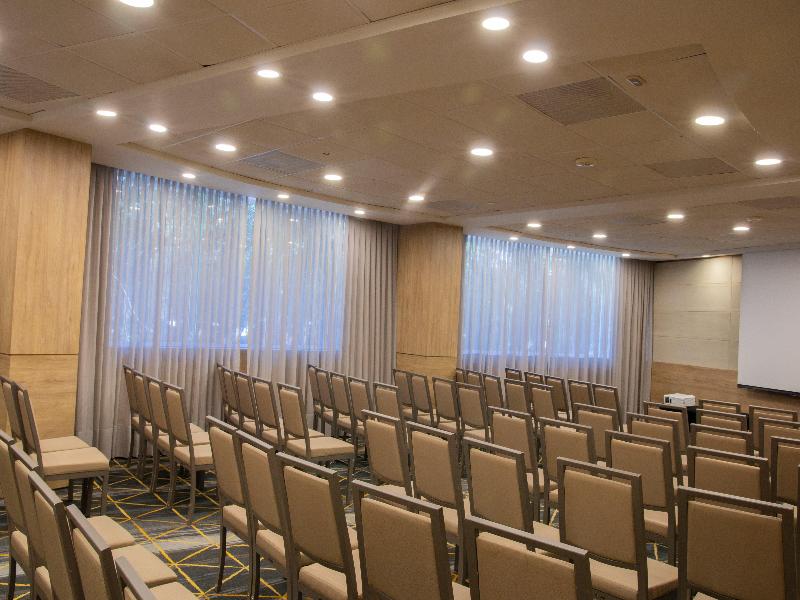 Holiday Inn Monterrey Parque Fundidora image