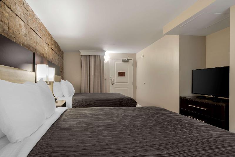 Best Western Plus St. Christopher Hotel image