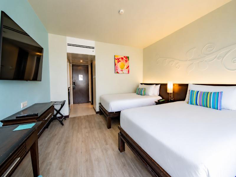room detail thumbnail 1