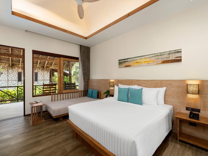 SAii Phi Phi Island Village image