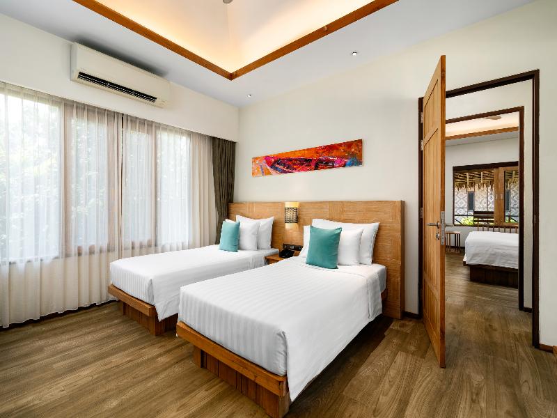 SAii Phi Phi Island Village image