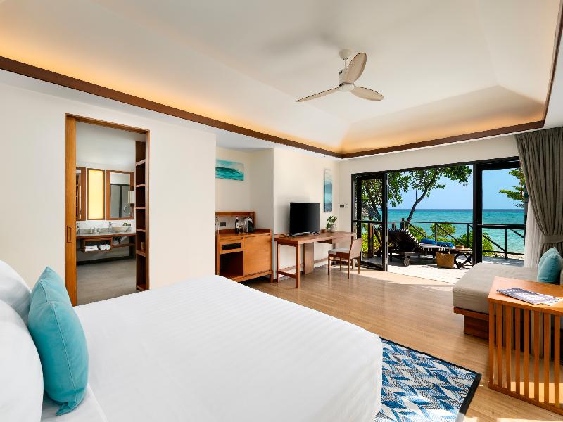 SAii Phi Phi Island Village image