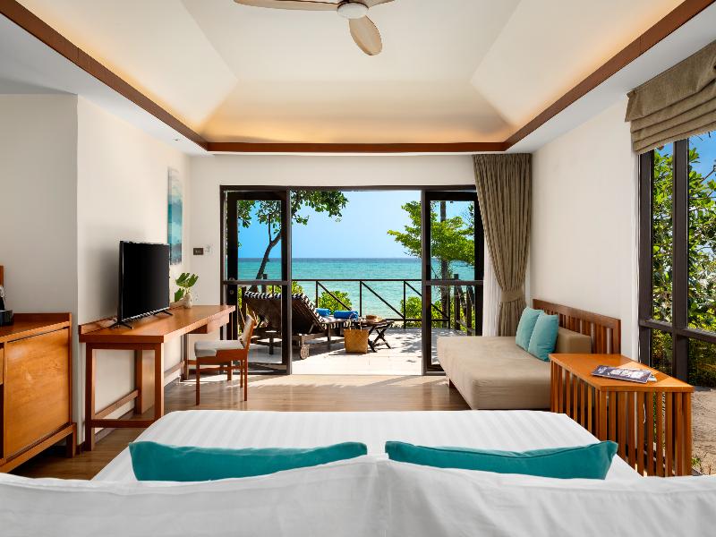 SAii Phi Phi Island Village image