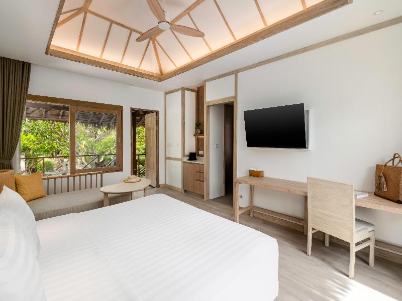 SAii Phi Phi Island Village image