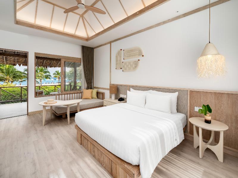 SAii Phi Phi Island Village image