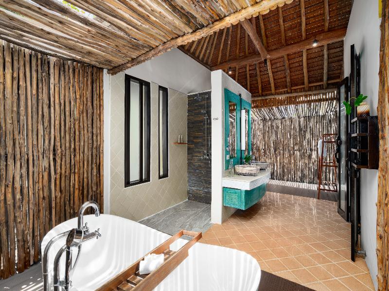 SAii Phi Phi Island Village image