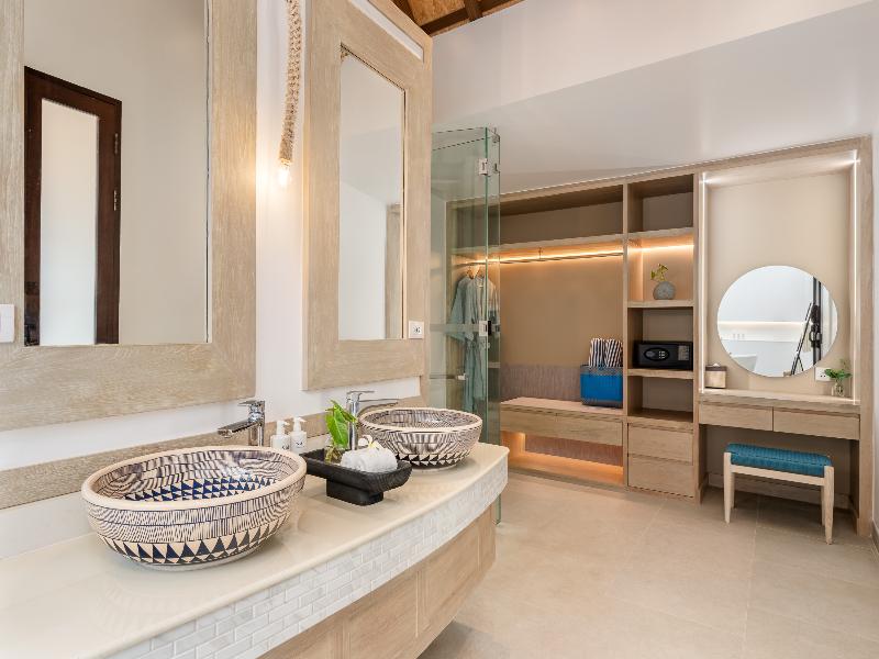 SAii Phi Phi Island Village image