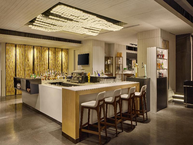 DoubleTree by Hilton Bangkok Ploenchit image