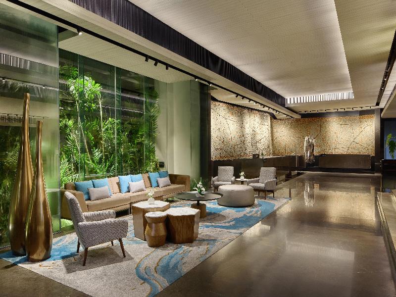 DoubleTree by Hilton Bangkok Ploenchit image