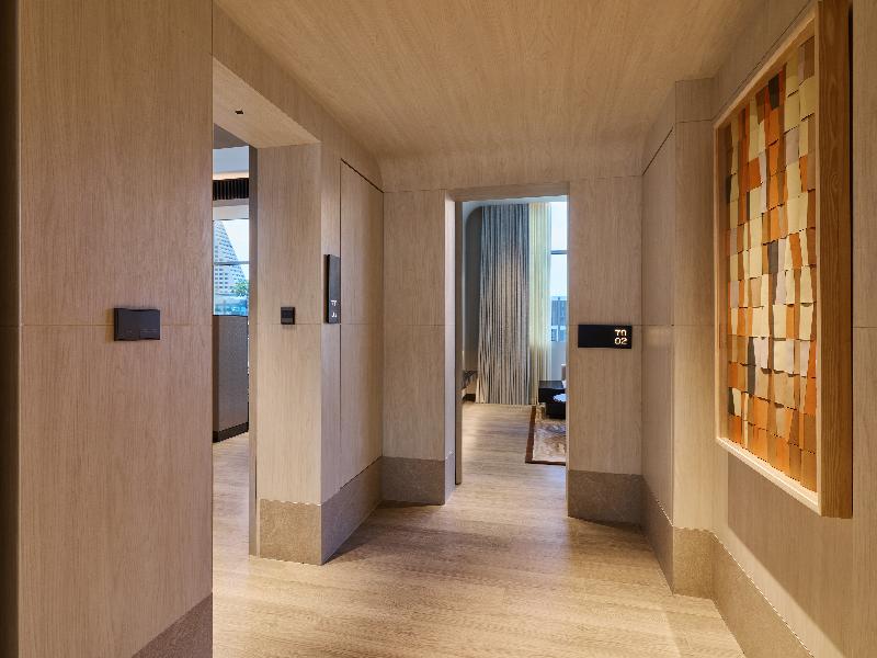 DoubleTree by Hilton Bangkok Ploenchit image