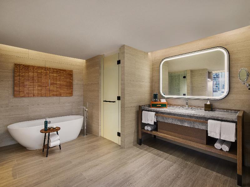 DoubleTree by Hilton Bangkok Ploenchit image