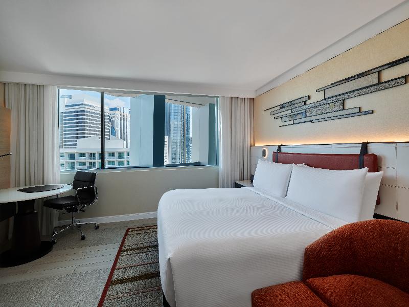 DoubleTree by Hilton Bangkok Ploenchit image