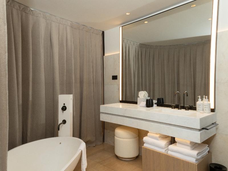 Miramar Barcelona GL Newly Renovated image