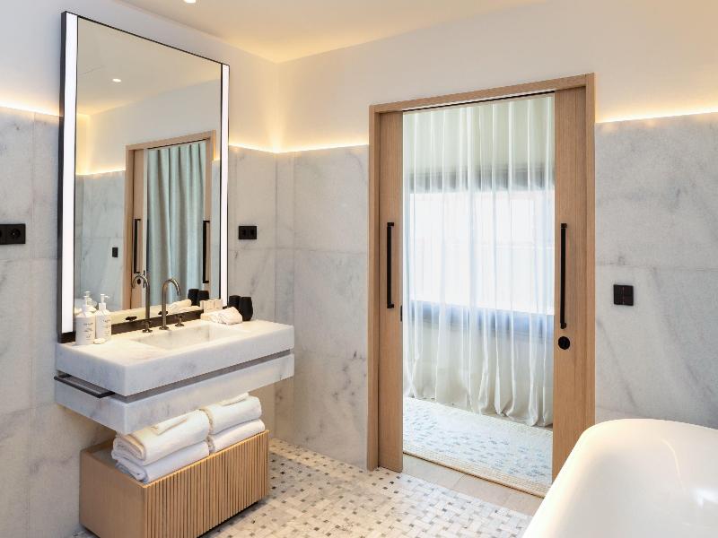 Miramar Barcelona GL Newly Renovated image