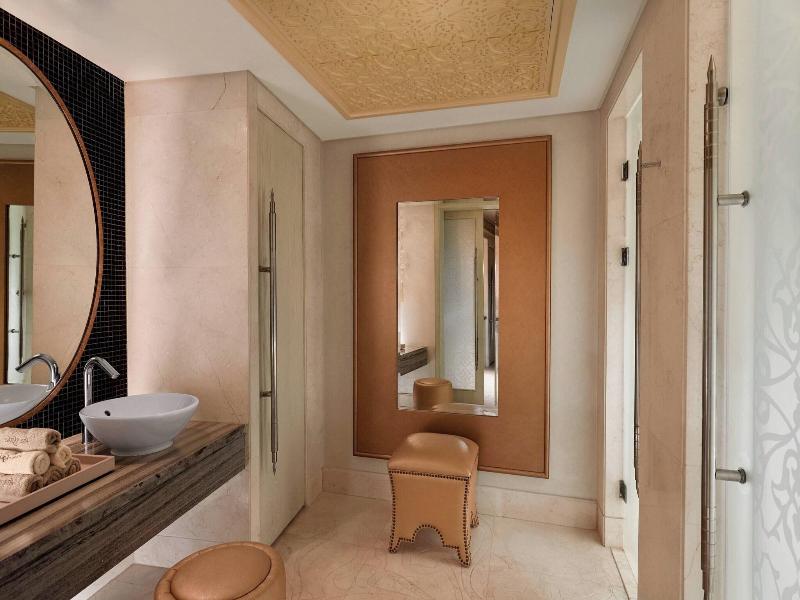 Cairo Marriott hotel & Omar Khayyam Casino image