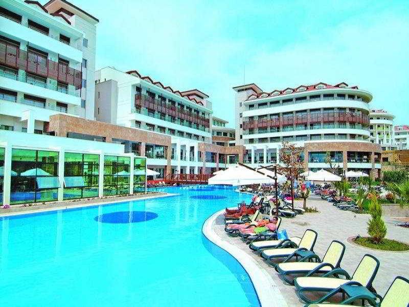 Alba Royal Hotel ADULT ONLY +16 — exterior view