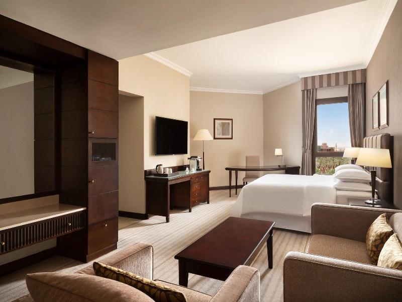 Sheraton Riyadh Hotel & Towers image