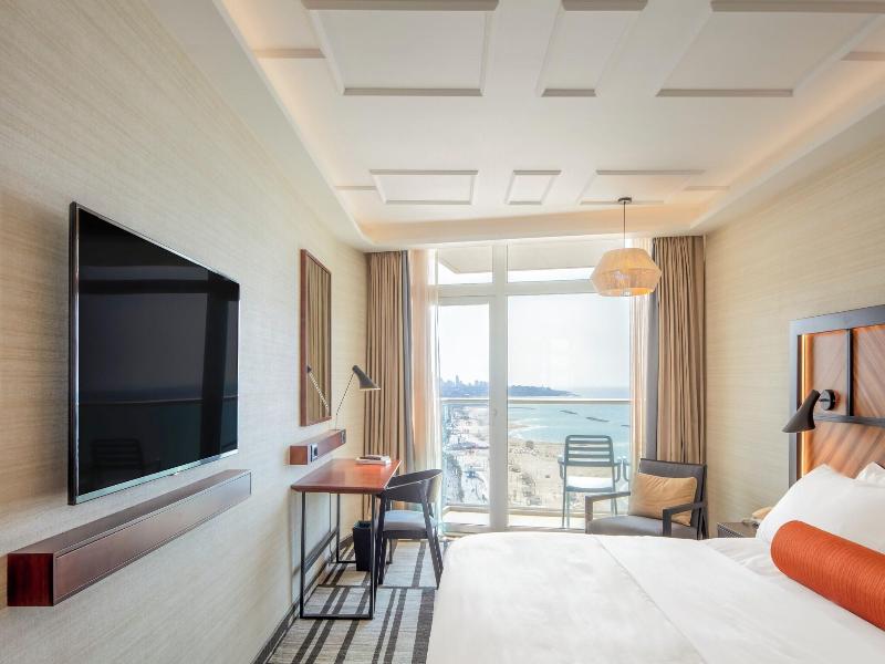Renaissance Tel Aviv image