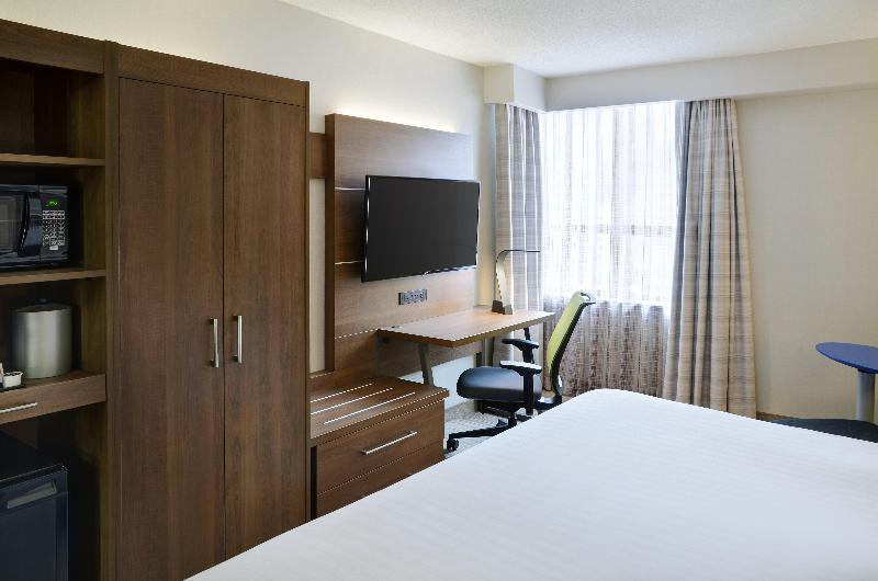 Holiday Inn Express Toronto Downtown