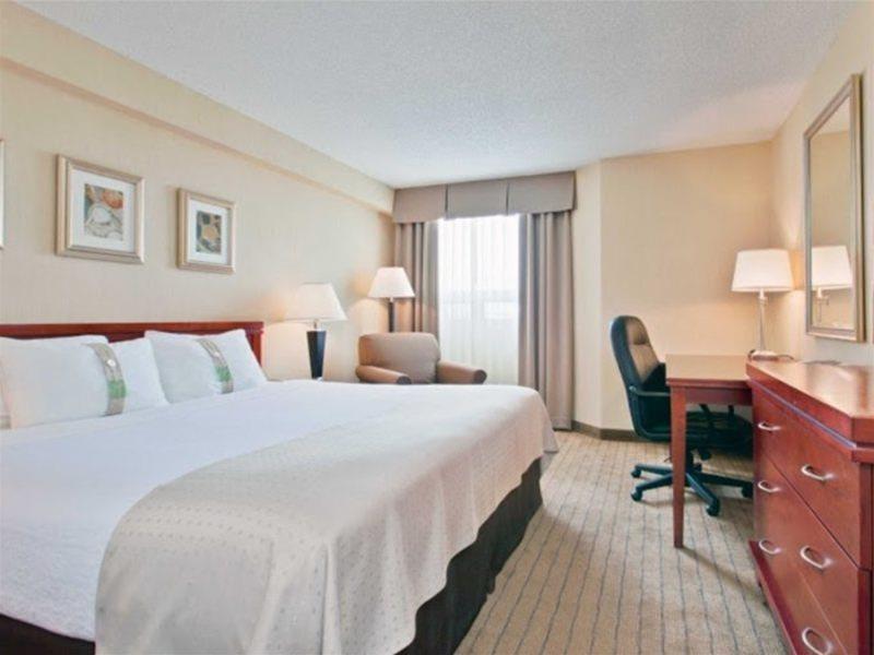 Holiday Inn Laval Montreal