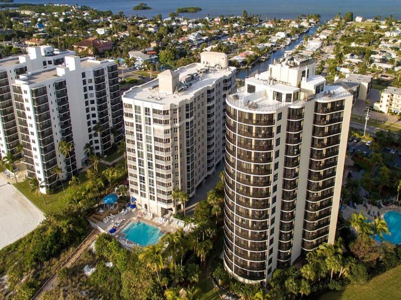 GullWing Beach Resort image