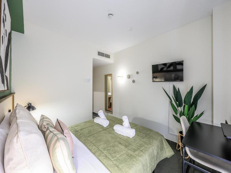 Lusso Velilla image