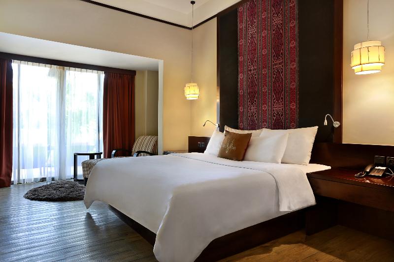 Novotel Lombok Resort and Villas image