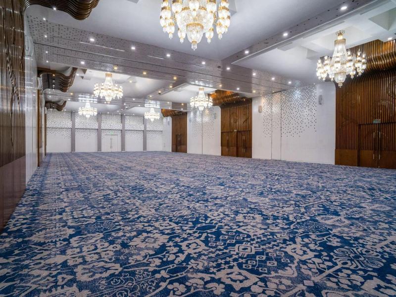Le Meridien Jakarta image