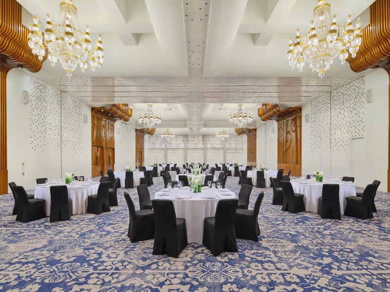 Le Meridien Jakarta image