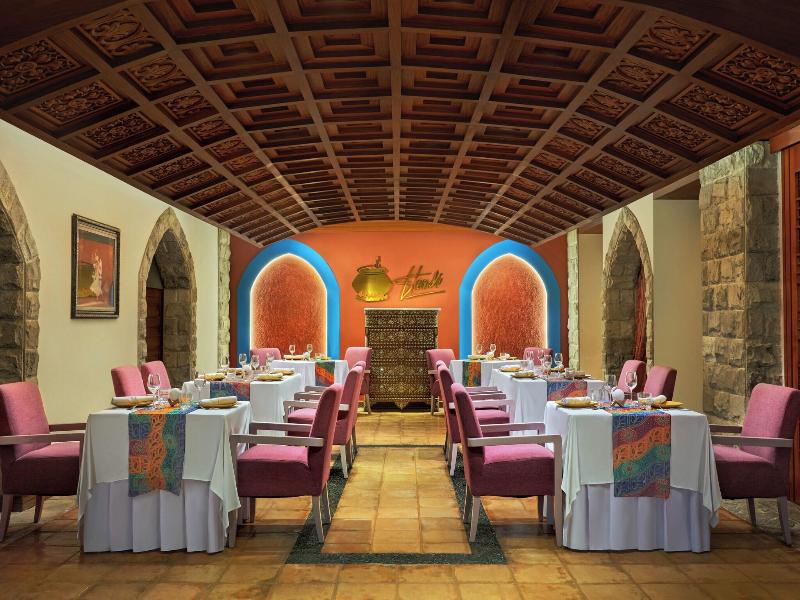 Le Meridien Jakarta image