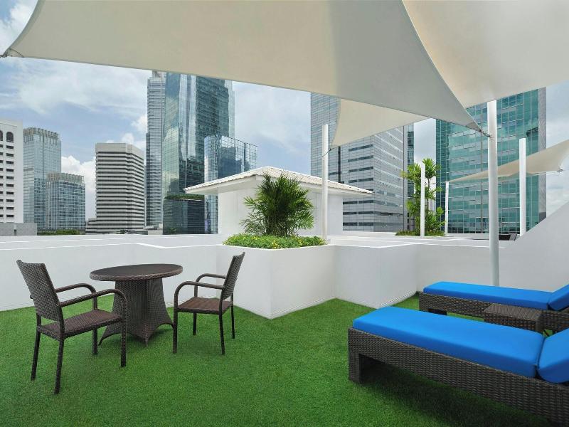 Le Meridien Jakarta image