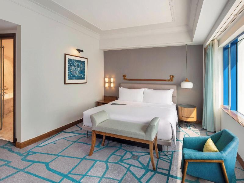 Le Meridien Jakarta image