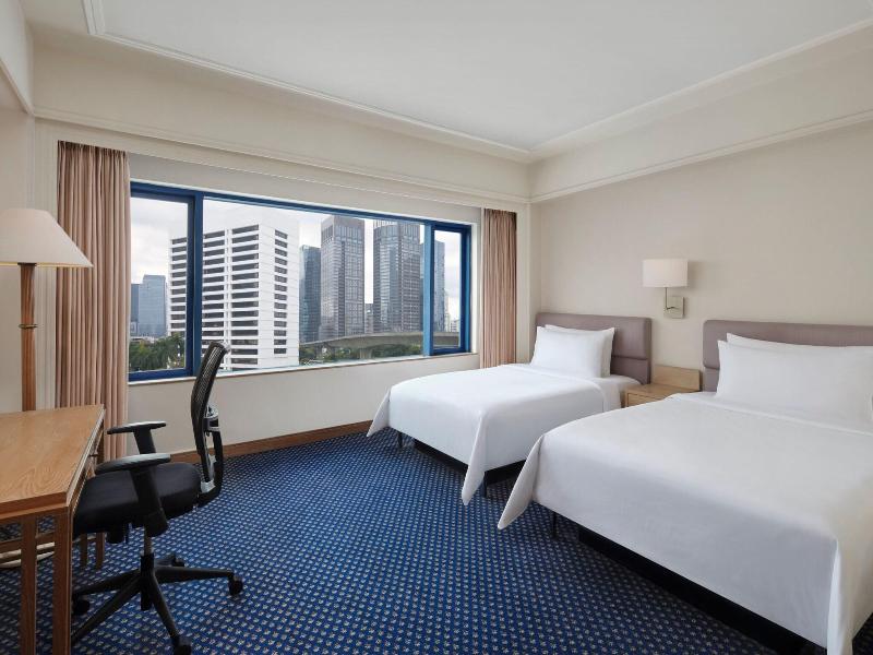 Le Meridien Jakarta image