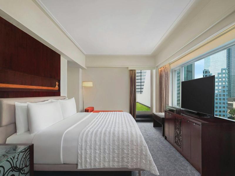 Le Meridien Jakarta image