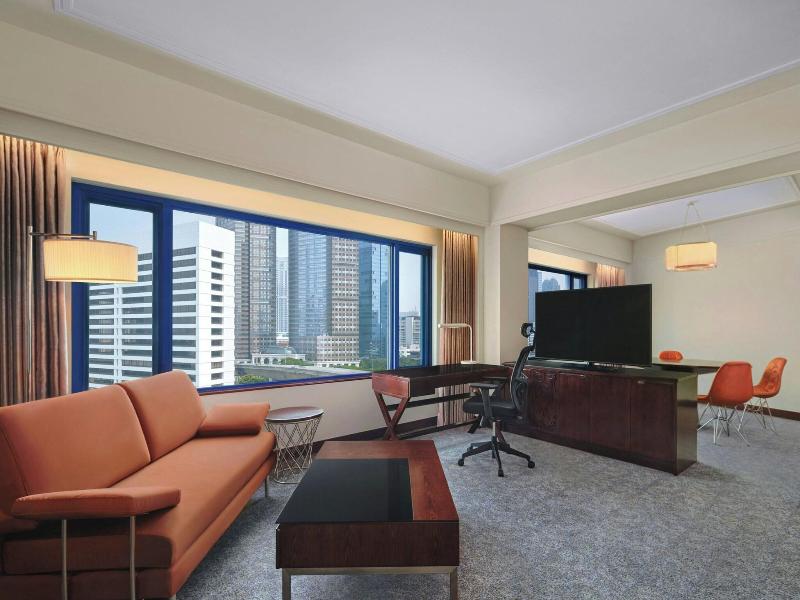 Le Meridien Jakarta image