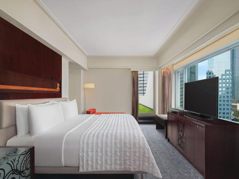 Le Meridien Jakarta image