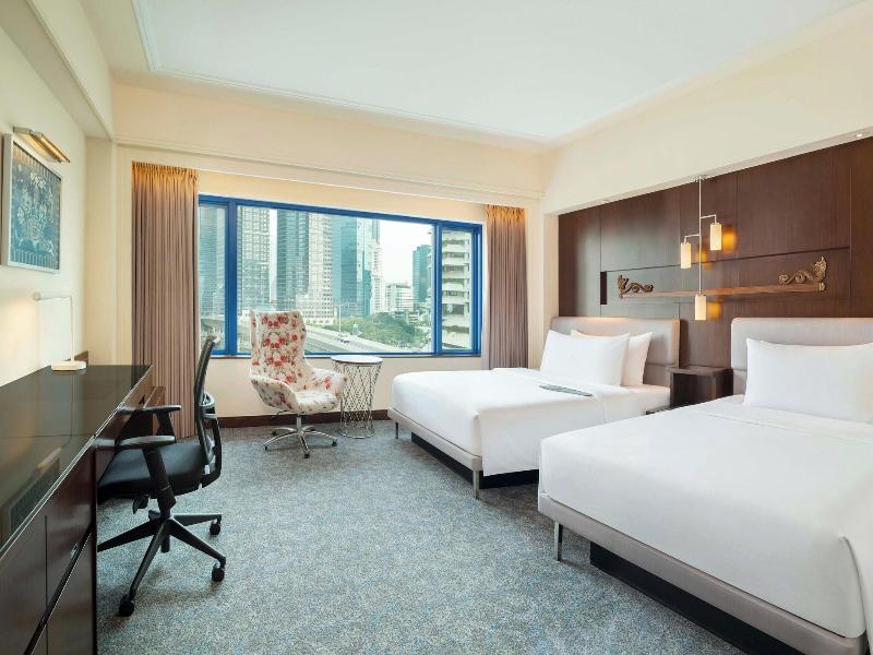 Le Meridien Jakarta image