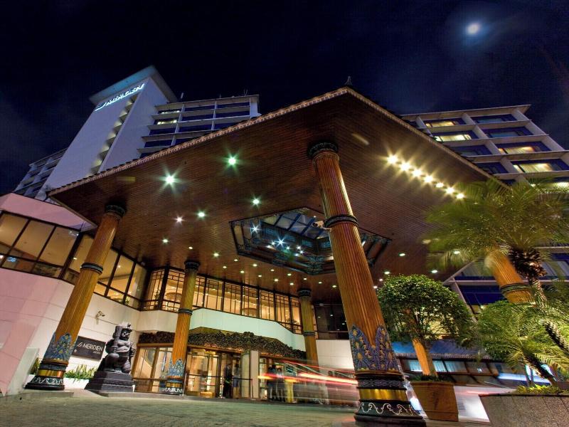 Le Meridien Jakarta image