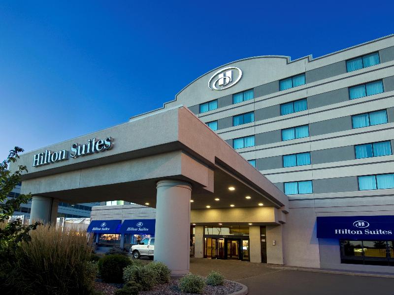 Hilton Suites Winnipeg Airport image