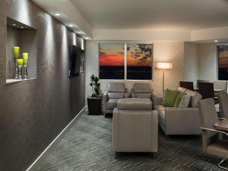 Hilton Suites Winnipeg Airport image