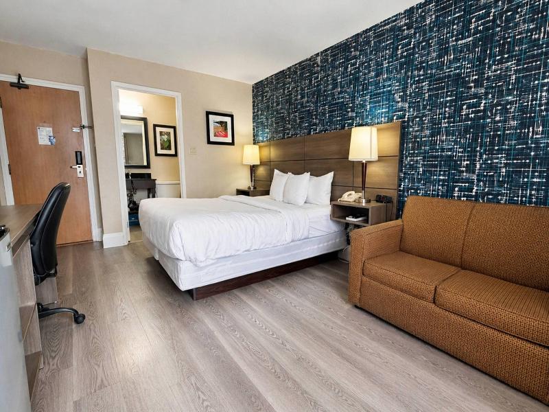 Comfort Inn Huntsville image