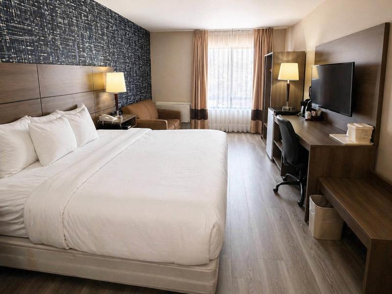 Comfort Inn Huntsville image