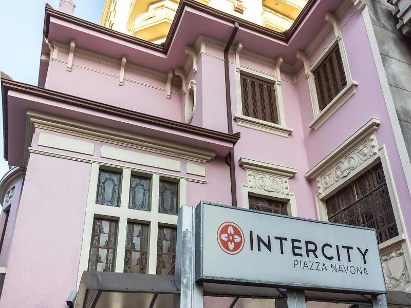 Piazza Navona by Intercity — exterior view