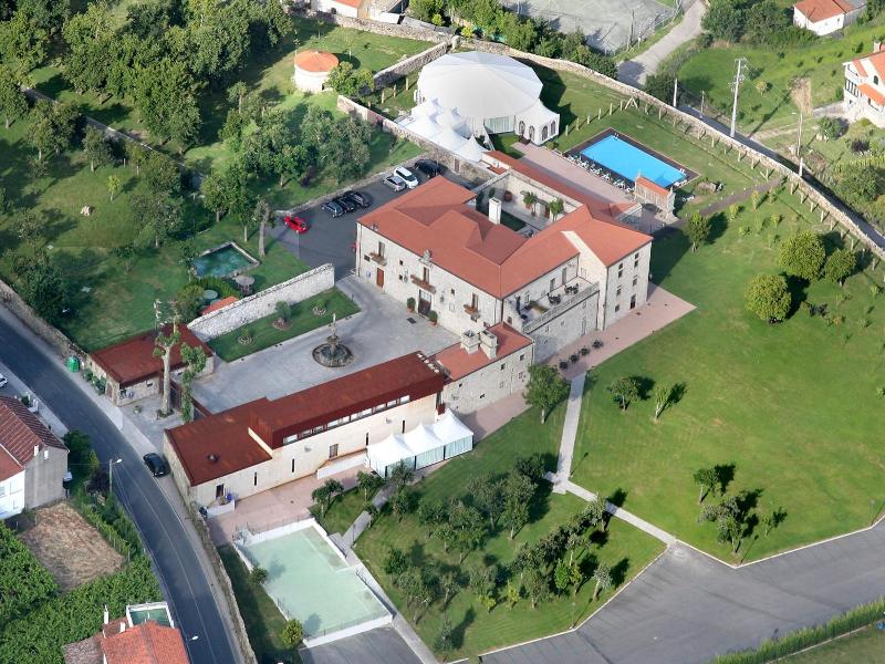 Pazo de Lestrove (Pousadas de Compostela) image