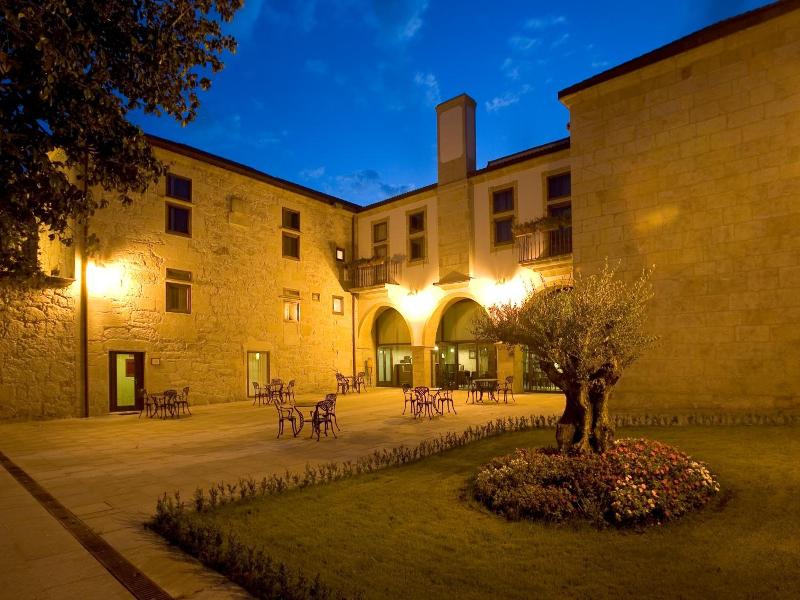 Pazo de Lestrove (Pousadas de Compostela) image