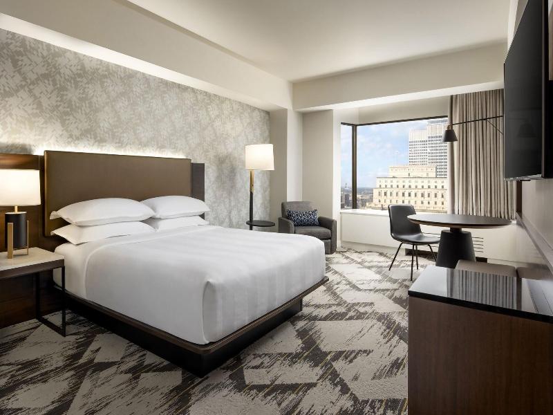 Le Centre Sheraton Hotel Montreal image