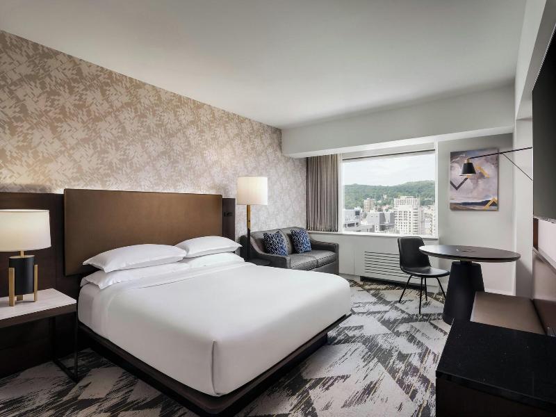 Le Centre Sheraton Hotel Montreal image