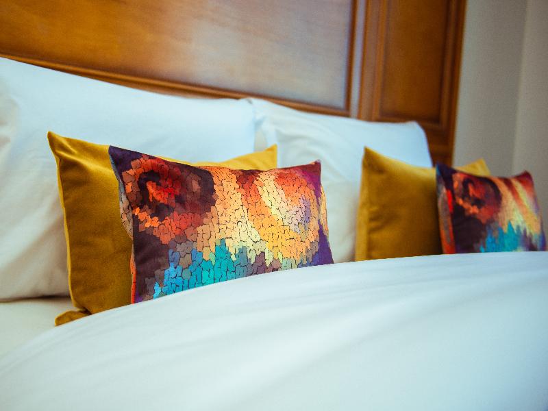 Rembrandt Hotel image