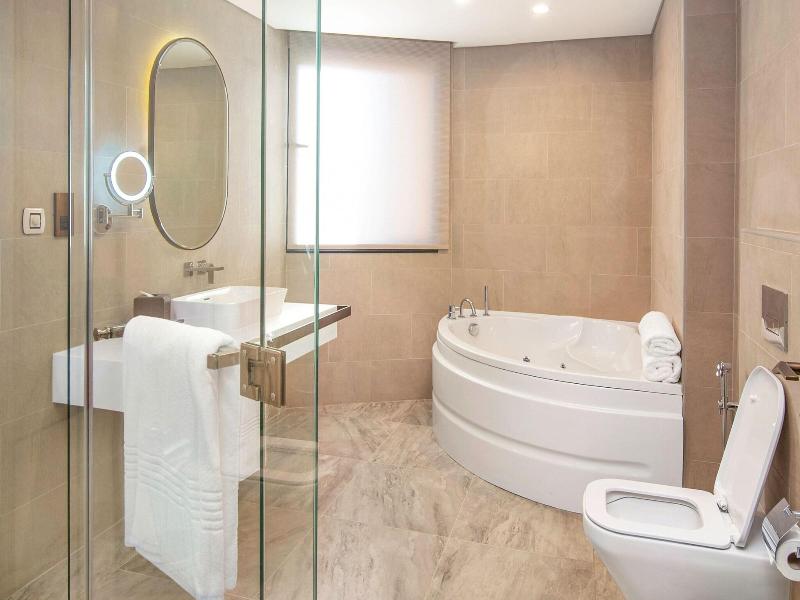 Sheraton Abu Dhabi Hotel & Resort image